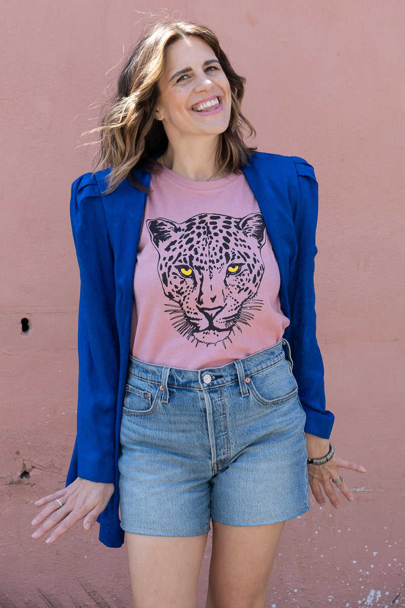 the "snow leopard" graphic tee on pink